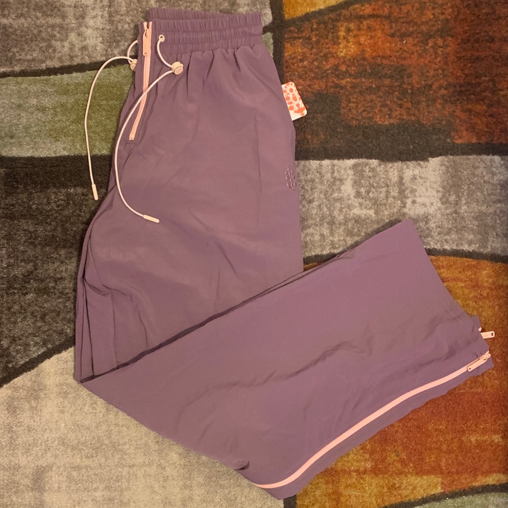 ⚡️Free people movement track pants with zippers! NWT
